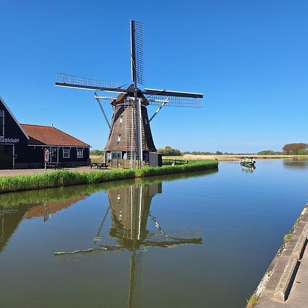 Tinyhouse Natuurhuisje Met Veranda Bij De Molen Tussen Alkmaar En Hoorn Oterleek Esterno foto